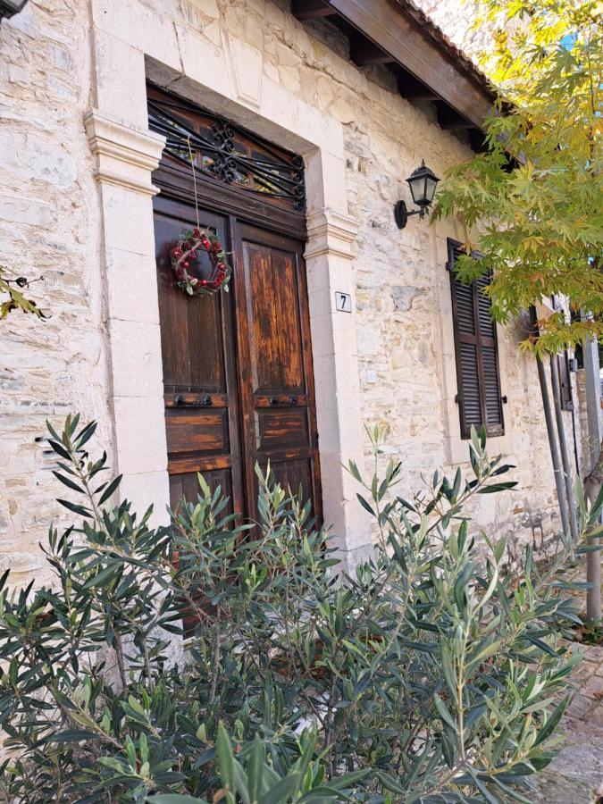Gasthaus Liakoto Panayia Exterior foto