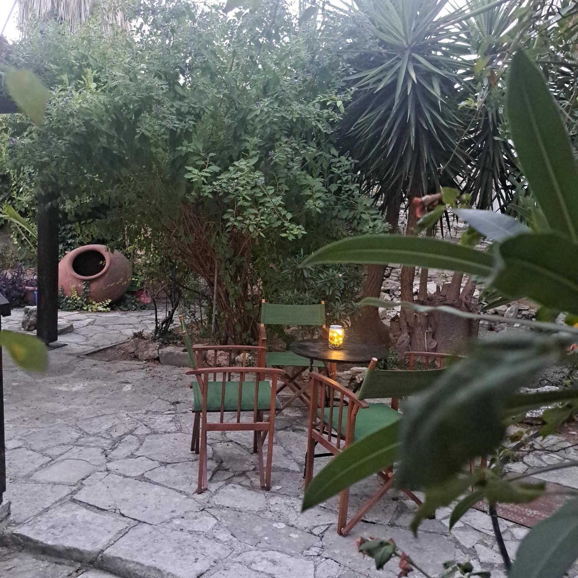 Gasthaus Liakoto Panayia Exterior foto