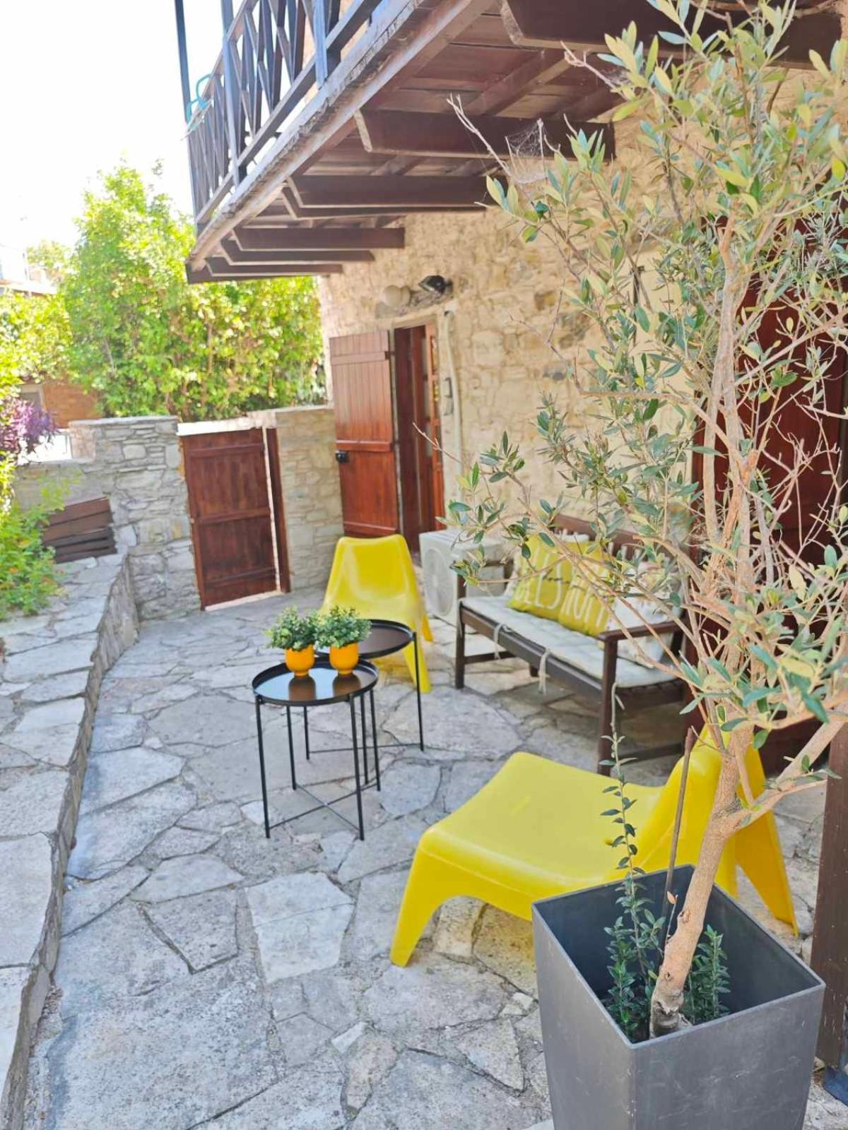 Gasthaus Liakoto Panayia Exterior foto